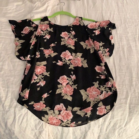 Cold shoulder flutter sleeve blouse - Picture 1 of 7